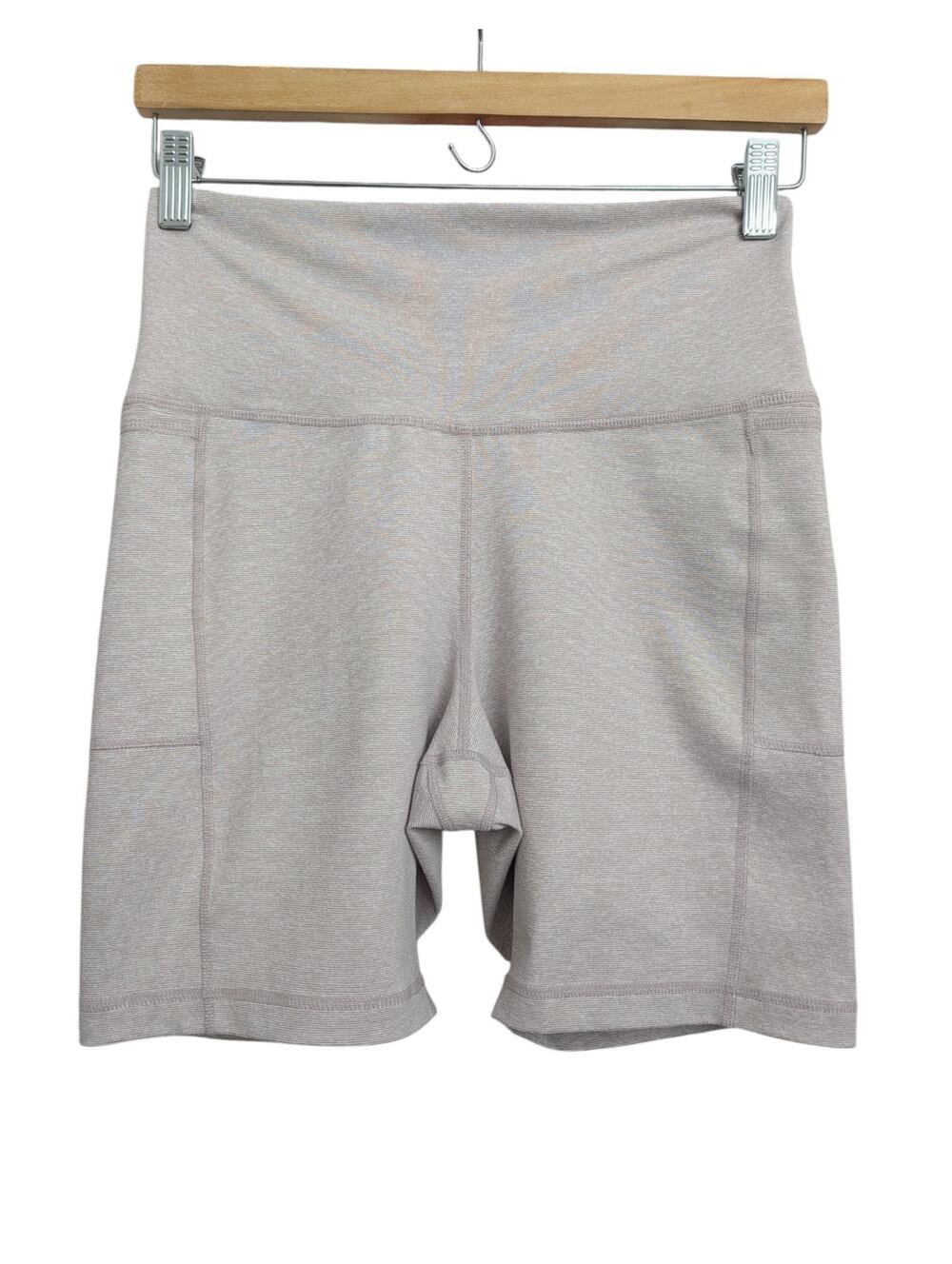 Vuori Women's Rythm Pocket Bike Short 7"